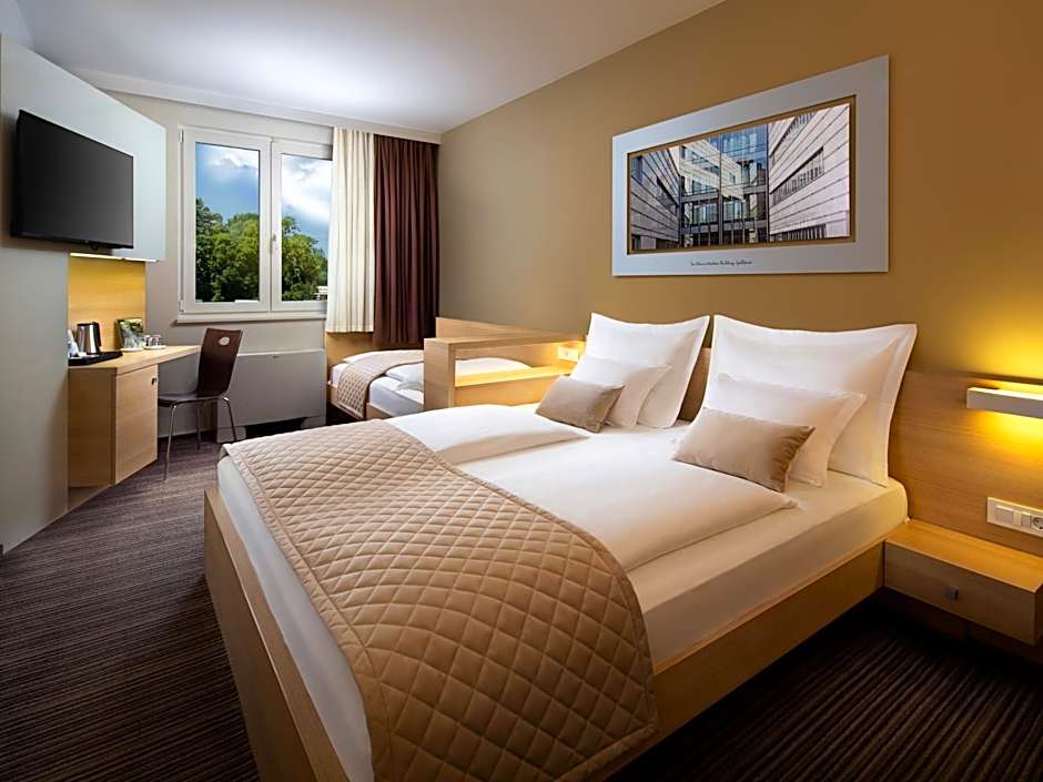Ahotel Ljubljana