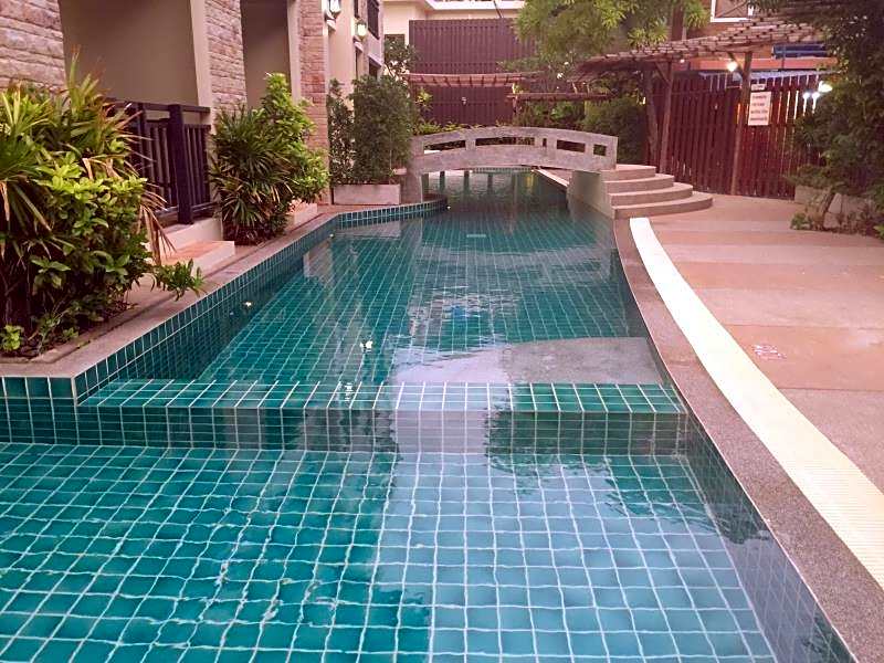 JJ Residence (somsri praditjarone company branch 1)