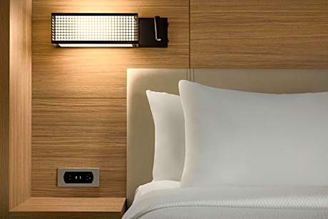 1 Bedroom Suite, 1 King, Sofa bed