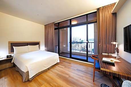 Suite with Balcony