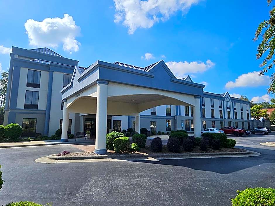 Wingate by Wyndham Greensboro-Coliseum