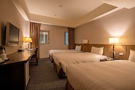Deluxe Triple Room