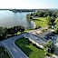Lakeside Inn