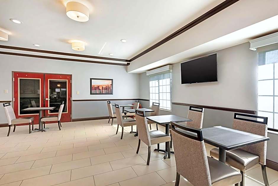 Best Western Carthage Inn & Suites