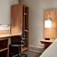 Days Inn by Wyndham Vancouver Downtown