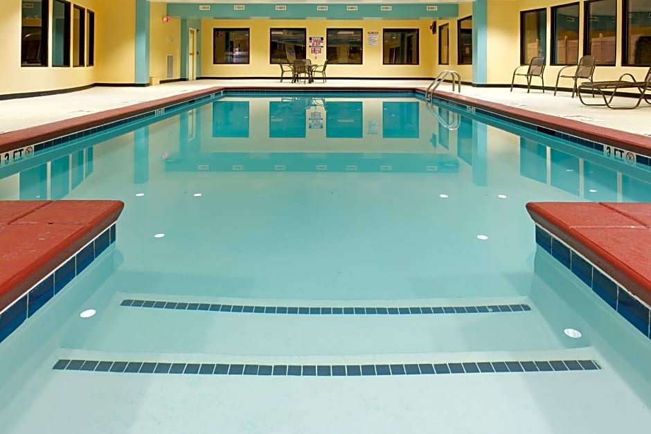 Holiday Inn Express & Suites Sylacauga By IHG