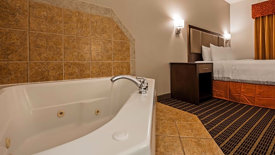 Best Western Plus Eagleridge Inn & Suites