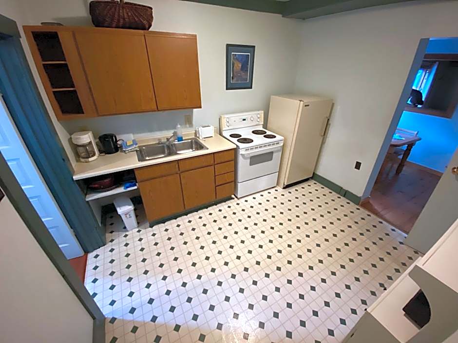 Historic Hotel Bayview