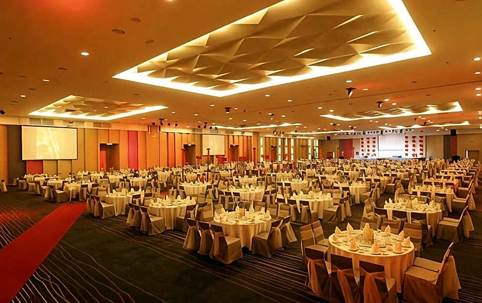 Casuarina@Meru Hotel