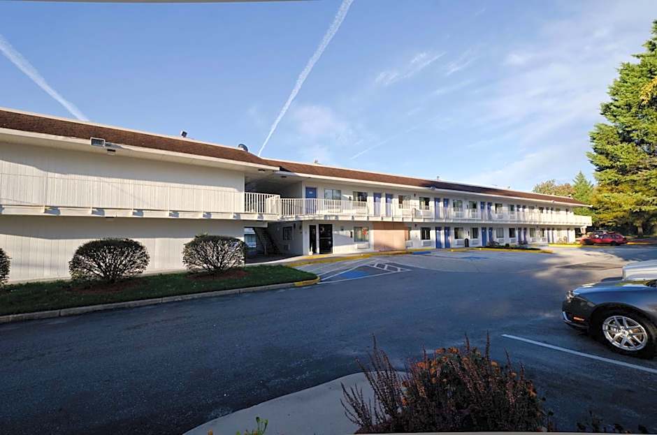 Motel 6-Camp Springs, DC - South Camp Springs