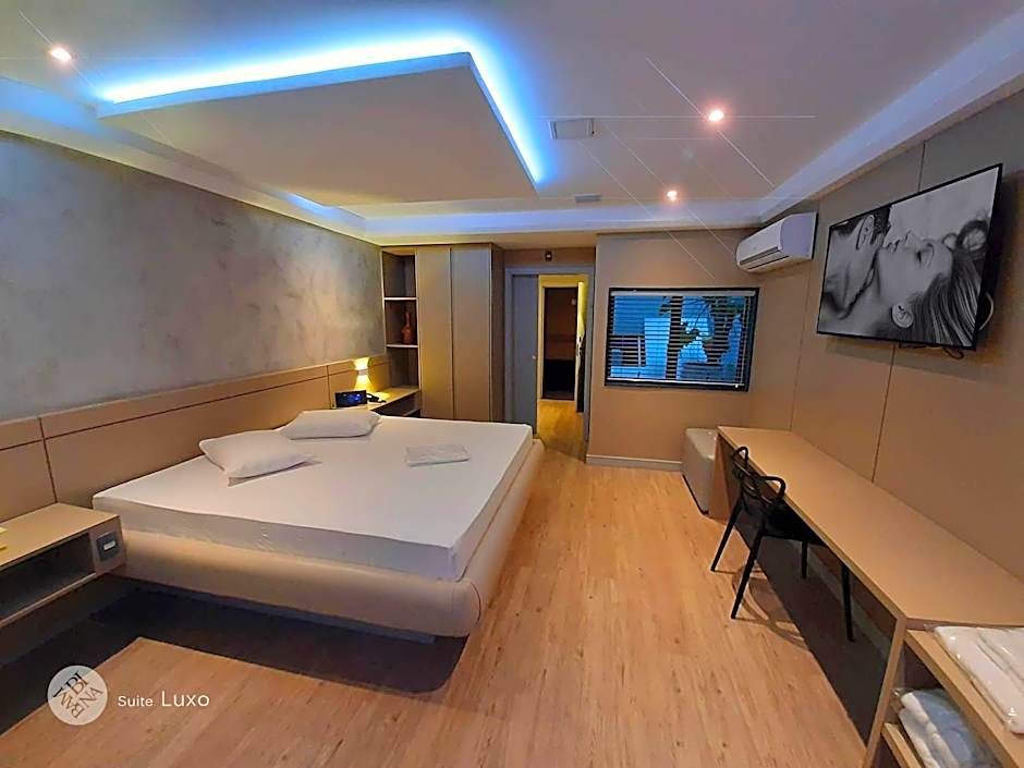 BAMBINA HOTEL -Adultos Somente