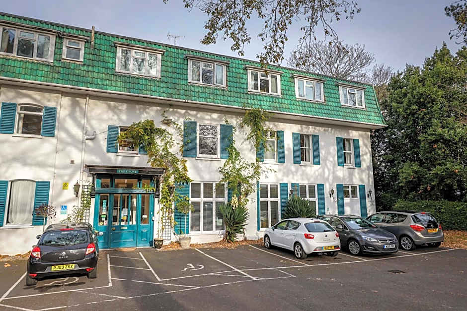 The Grove Hotel