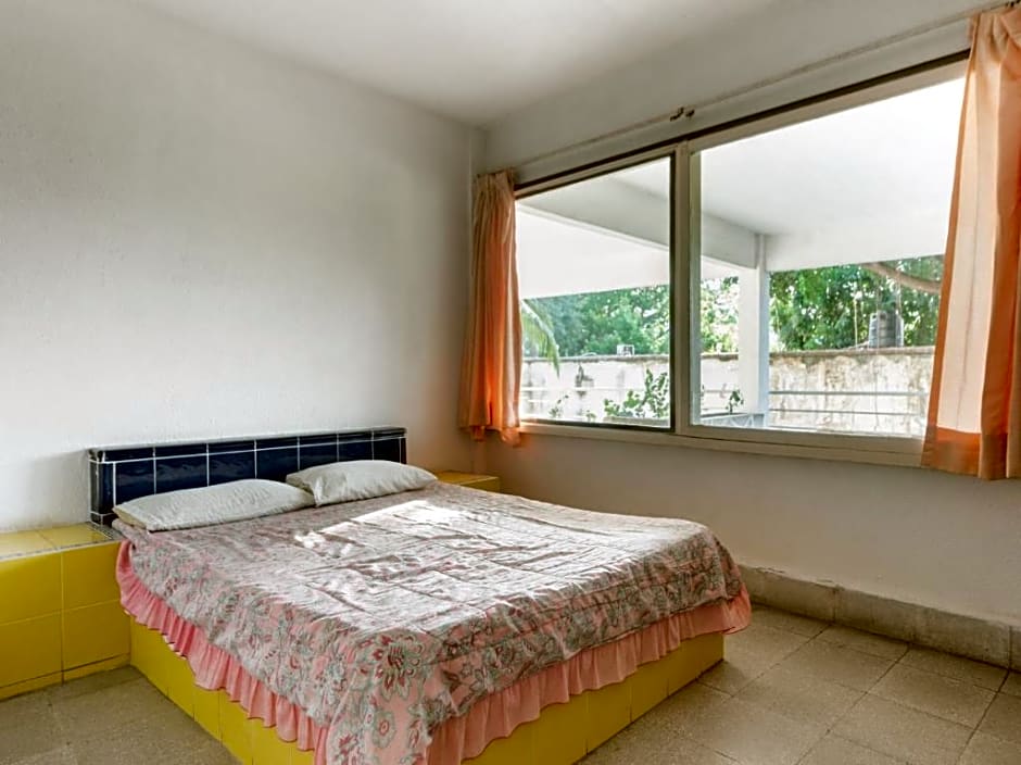 OYO Hotel Belmar,Caleta, Acapulco