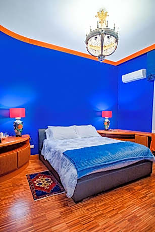 Deluxe Room (2 Adults + 1 Child)