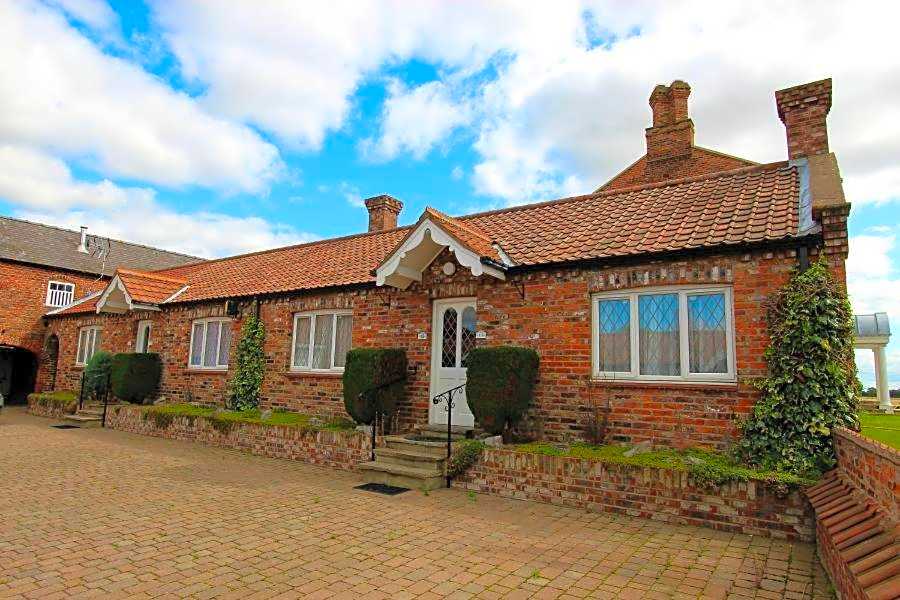 Loftsome Bridge Hotel