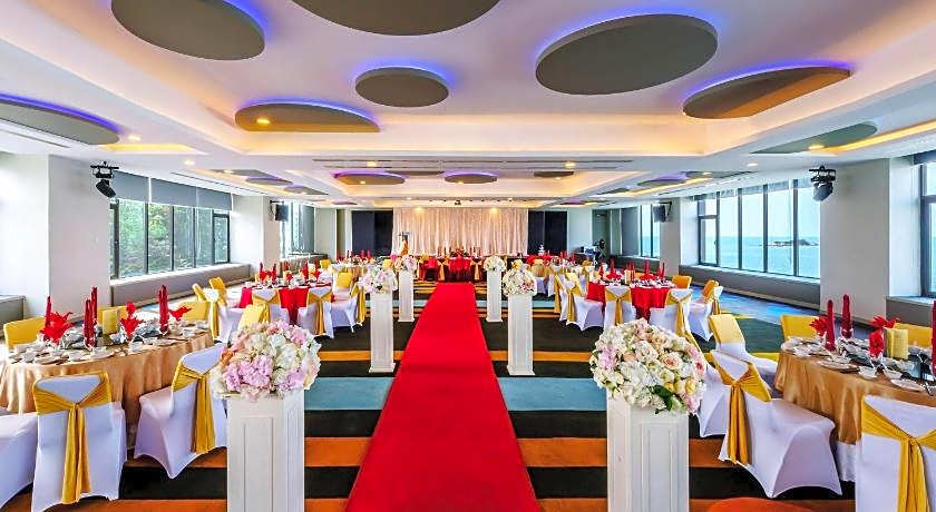 Mercure Penang Beach