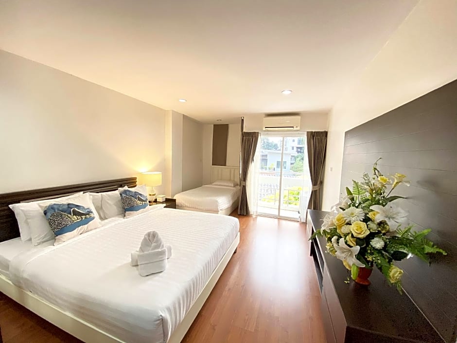 14 Place Sukhumvit Suites