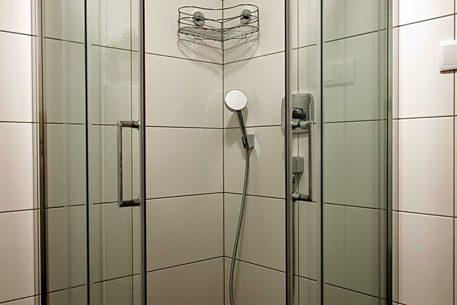 YASNA Apartments