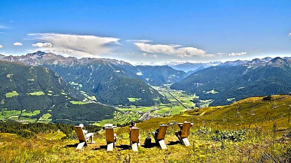 Historic Hotel Bircher B&B Apartments near Sterzing