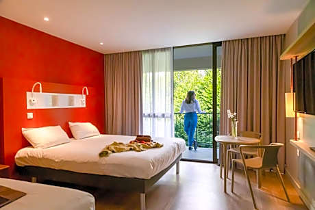 Triple Room with a Double Bed and a Single Bed