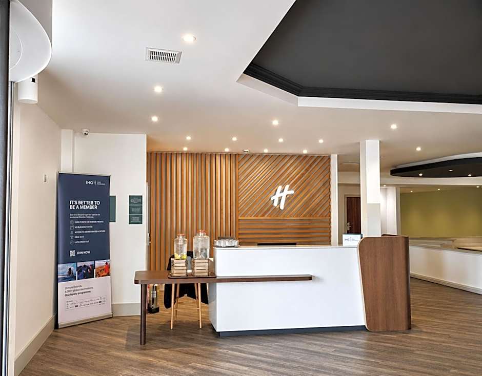 Holiday Inn Cardiff - North M4 By IHG