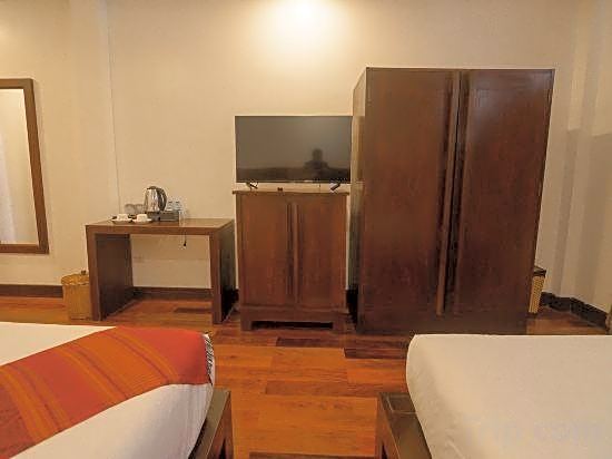 LUX Hotel