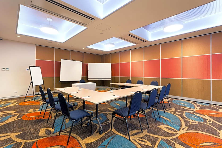 Calamvale Hotel Suites and Conference Centre