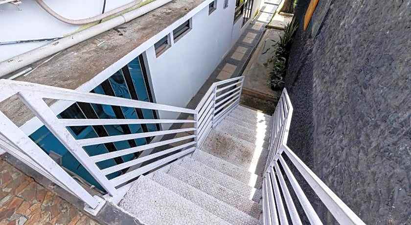 Urbanview Daniela Jambi by RedDoorz