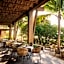 Conrad Punta de Mita