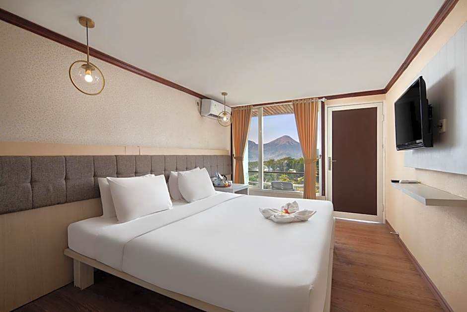 Royal Hotel and Outbound Trawas