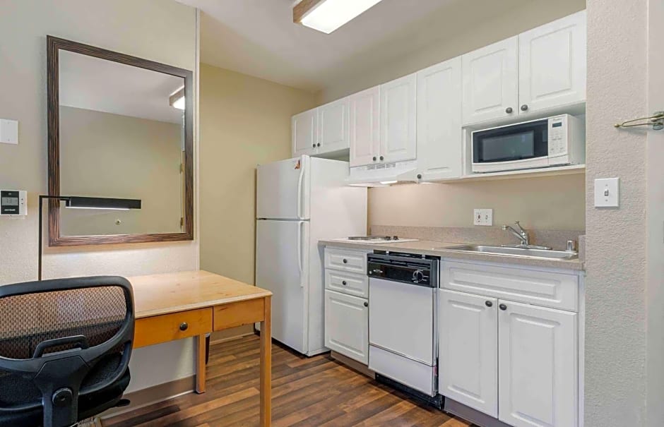 Extended Stay America Suites - Pleasanton - Chabot Dr.