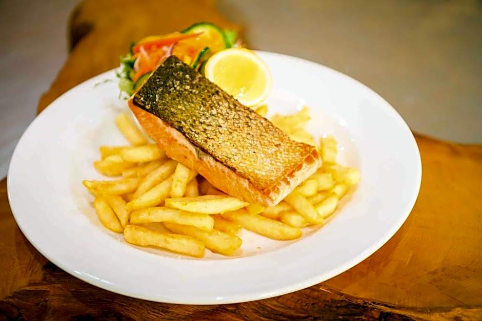 Top of the Town Hotel Motel