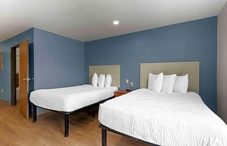 Double Room with Two Double Beds - Non-Smoking