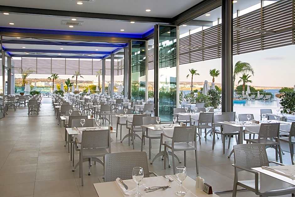 Asterias Beach Hotel