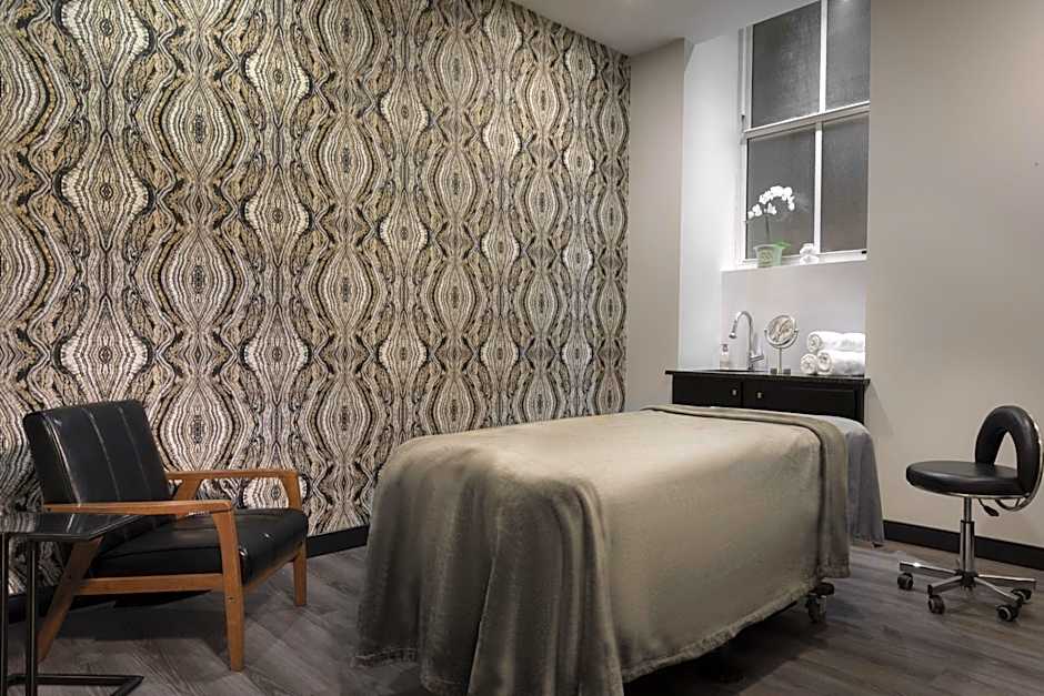 The Warrior Hotel, Autograph Collection