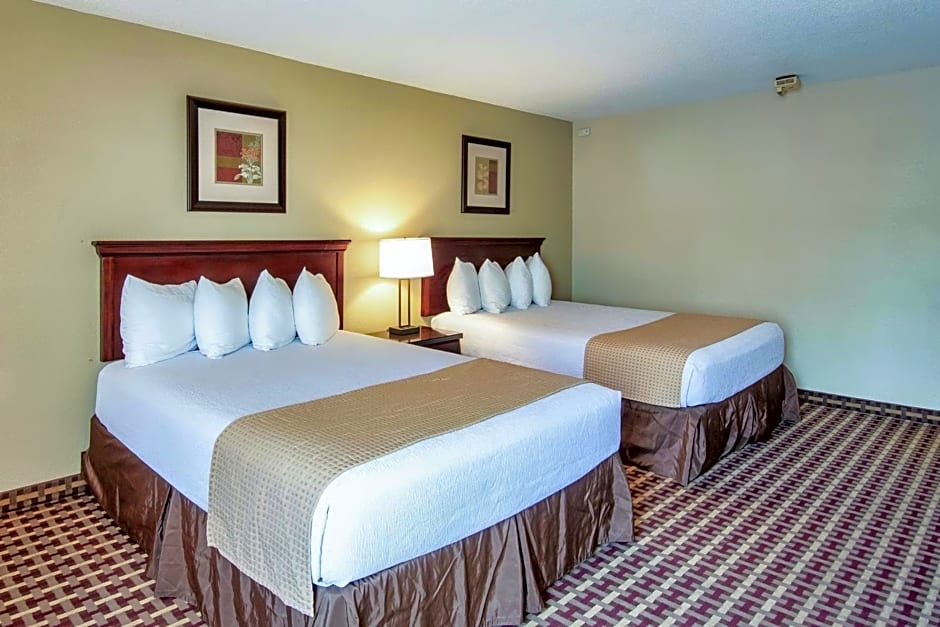 Days Inn & Suites by Wyndham Johnson City