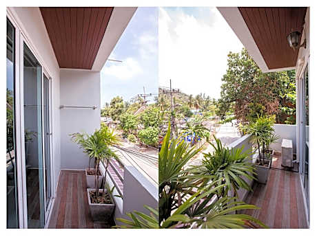 Deluxe Twin Room Balcony with Air conditioning