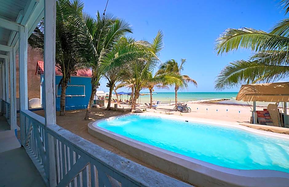 El Faro Beach Front by ÓOL Hotels