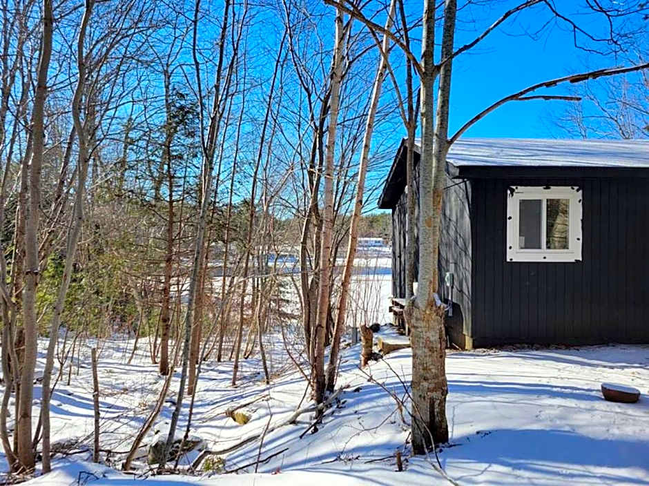 The Old Kettle Cabin with Hot Tub