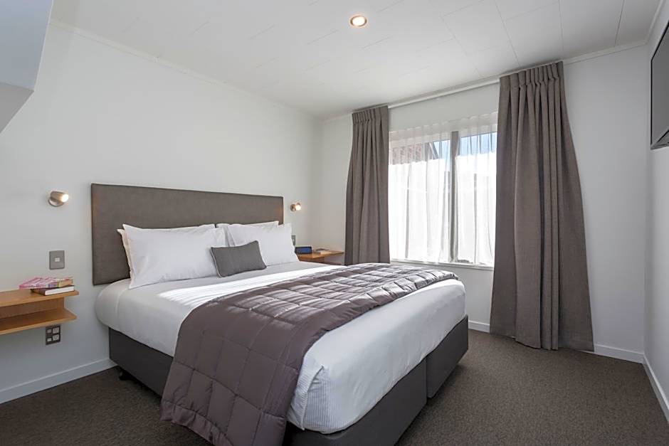 Dunedin Motel and Villas