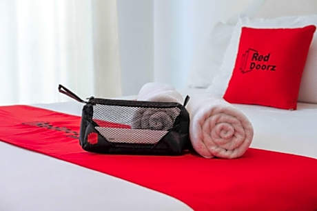 RedDoorz Room