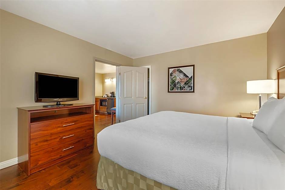 Best Western Plus John Jay Inn & Suites