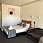 New England Motor Inn