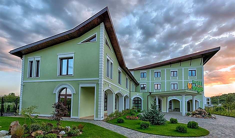 Magus Hotel