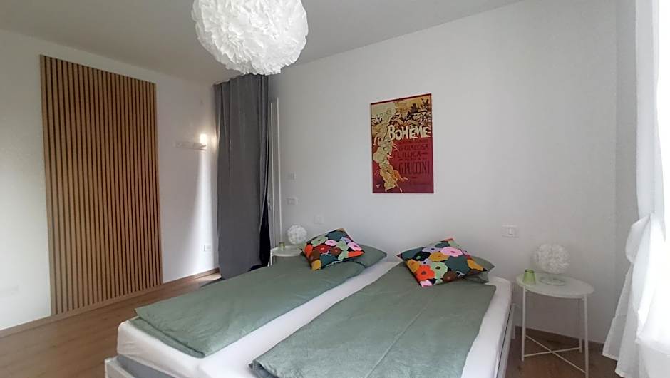 DESDEMA & OPERA Rooms