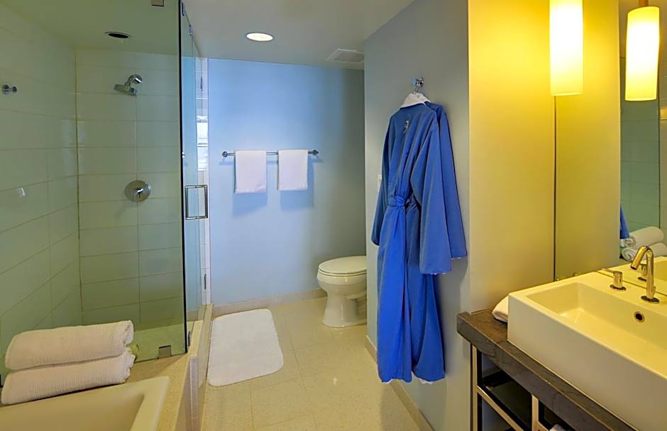 Tower 23 Hotel