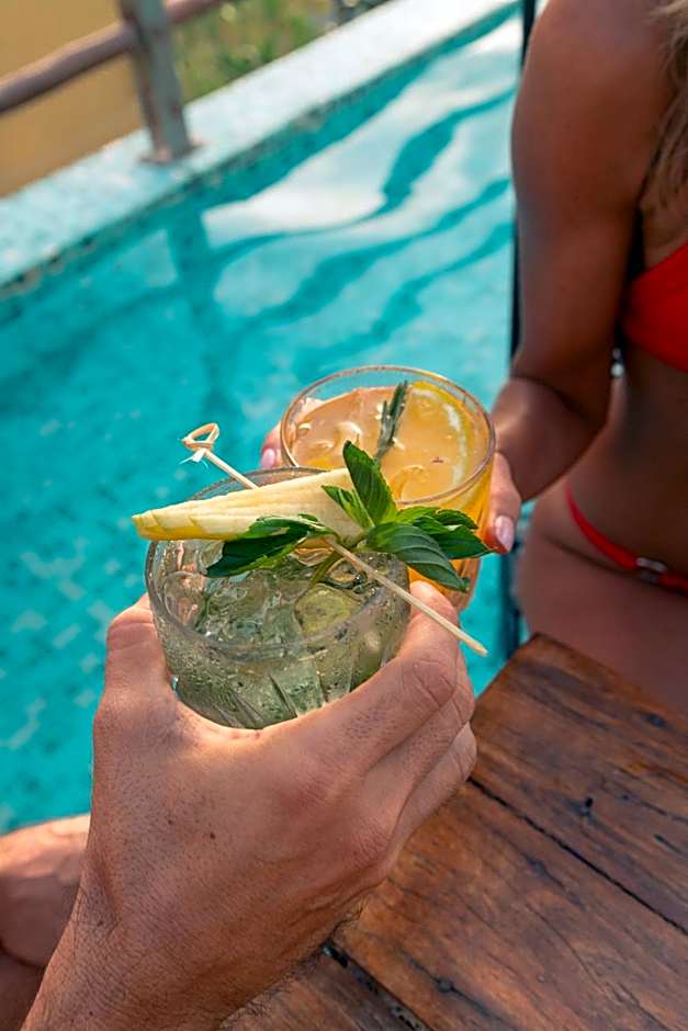 Be Playa Hotel Boutique & Rooftop Bar - Adults Only