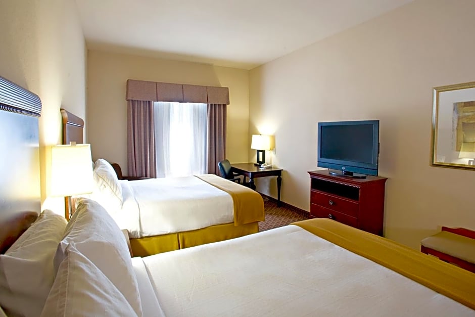 Holiday Inn Express Hotel and Suites Kingsville By IHG