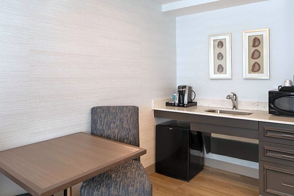 Hilton Garden Inn Freeport Downtown