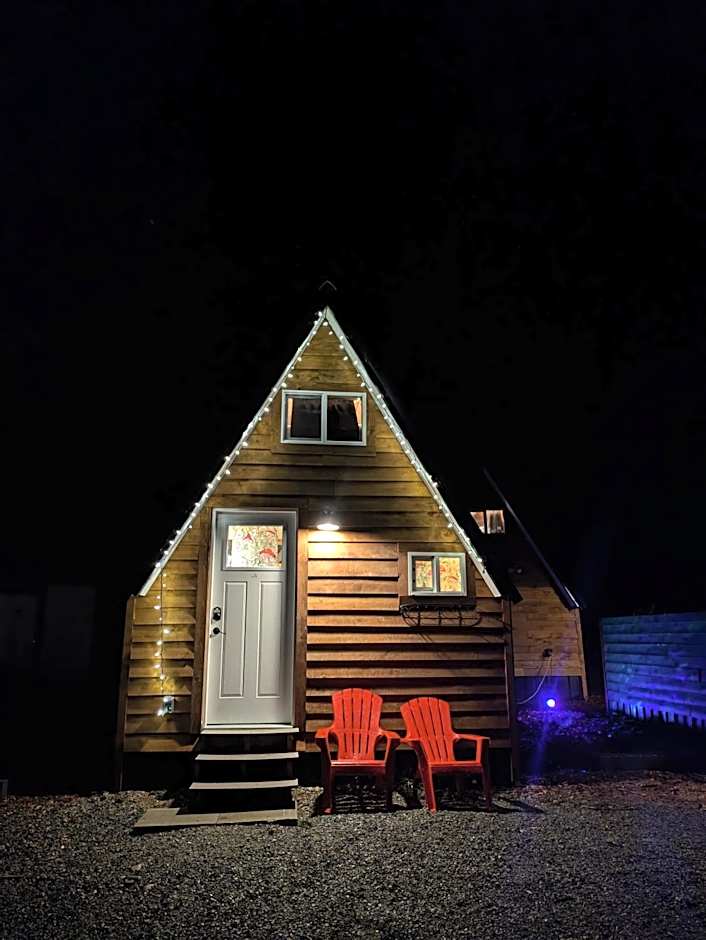 Mushroom theme cabin on 33 Acre Farm